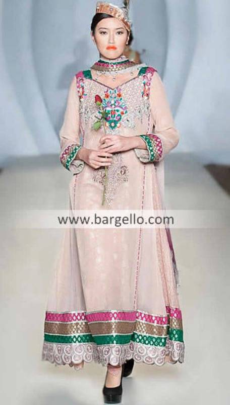 Hot Fashion Outfits by Zainab Sajid in Pakistan Fashion Week London 2012 Minneapolis Minnesota