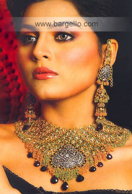 Traditional Pakistani Indian Bridal Evening Party Jewellery in Green Street, London