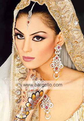 Traditional Pakistani Indian Bridal Evening Party Jewellery in Green Street, London