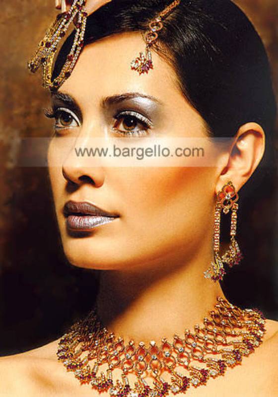 Traditional Pakistani Indian Bridal Evening Party Jewellery in Green Street, London