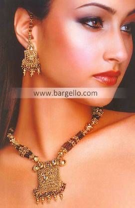 Pakistani and Indian Kundan Jewellery Set Shops Karachi