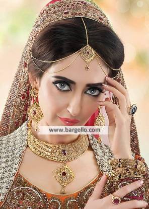 Gold Plated Bridal Jewellery Set Graceful Bridal Matha Patti and Choker Set