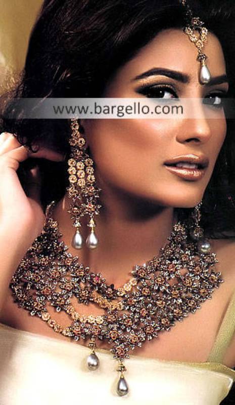 Indian Pakistani Gold Plated Jewelry, High Fashion Cosutme Gold Plated Jewelry With Bangles Necklace