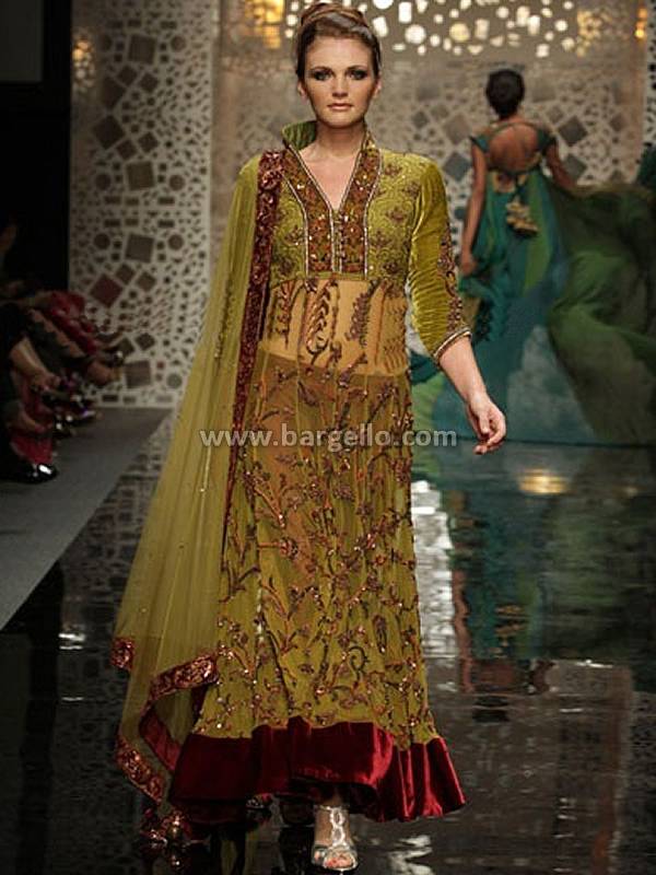 	Indian Dresses Manish Malhotra Dresses Indian Wedding Guest Outfits