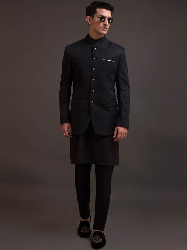 Coat Pant Designs Wedding Men Dress Suit in Chennai at best price by The  Raymond Shop - Justdial