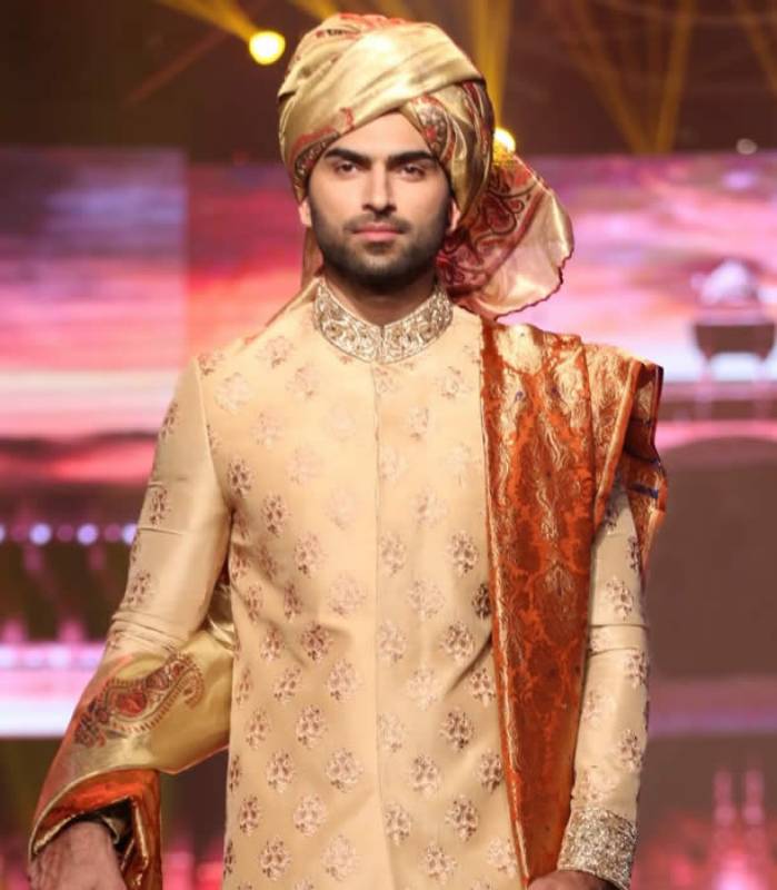 Pakistani Designer Groom Wedding Turbans Mens Turban