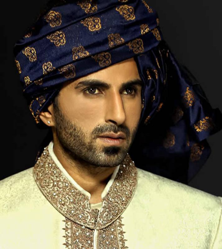 Winsome Look Banarasi Jamawar Turban for Groom Haywar California CA USA Banarasi Turbans