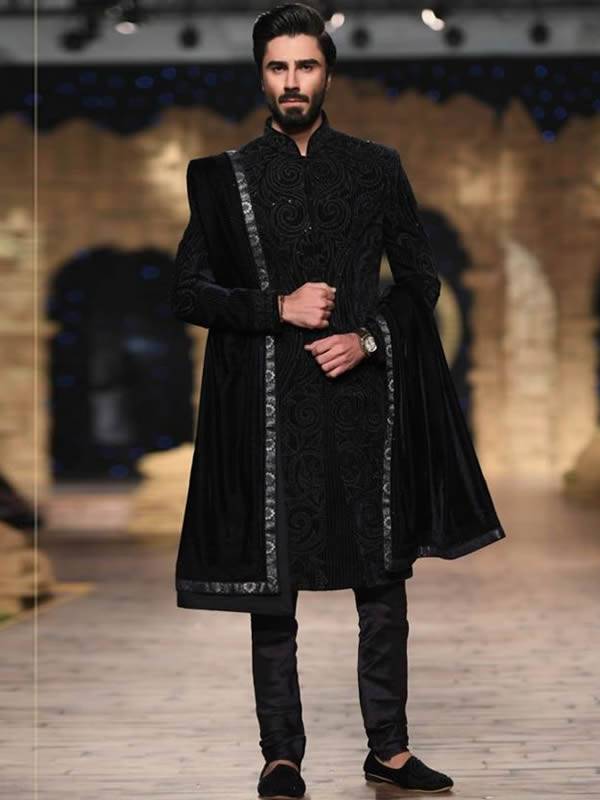 Stylish Embroidered Sherwani Suits Seattle Washington USA Black Mens Sherwani in Jamawar