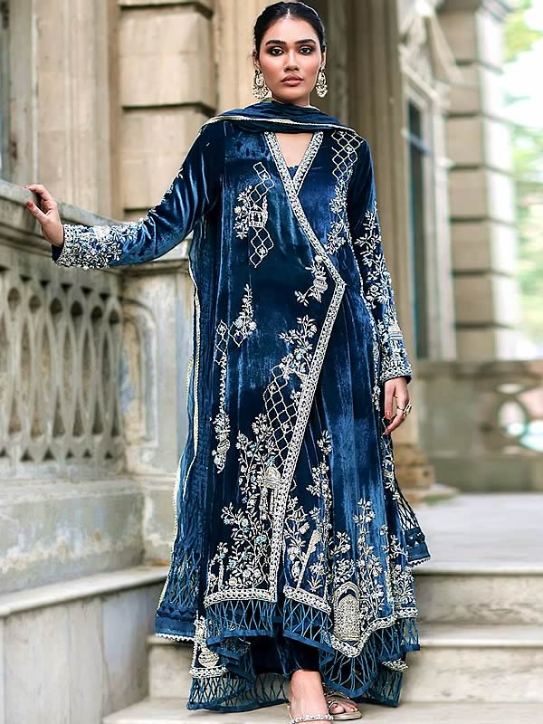 stylish velvet frocks,short Kurti fashion  Velvet dress designs, Stylish  dress designs, Lace fashion