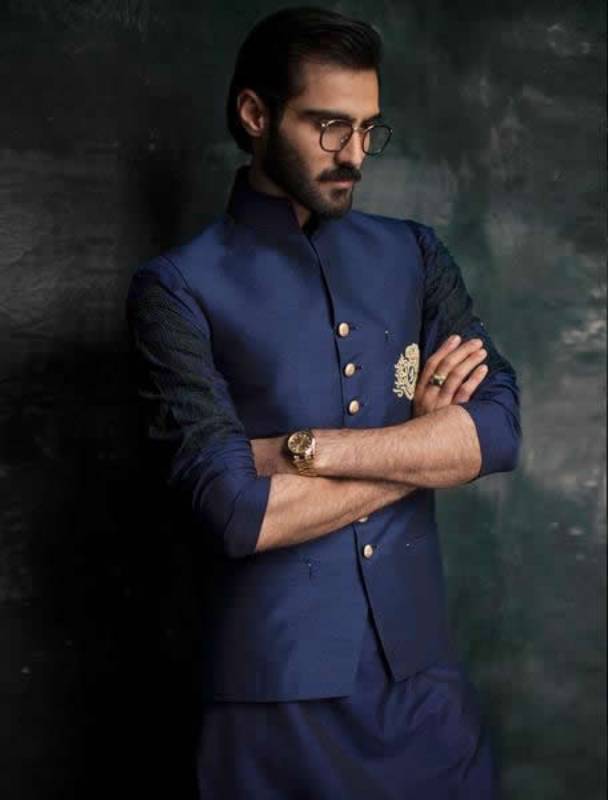 Top 5 Eid Outfits for Men: Handpicked from KALKI Fashion