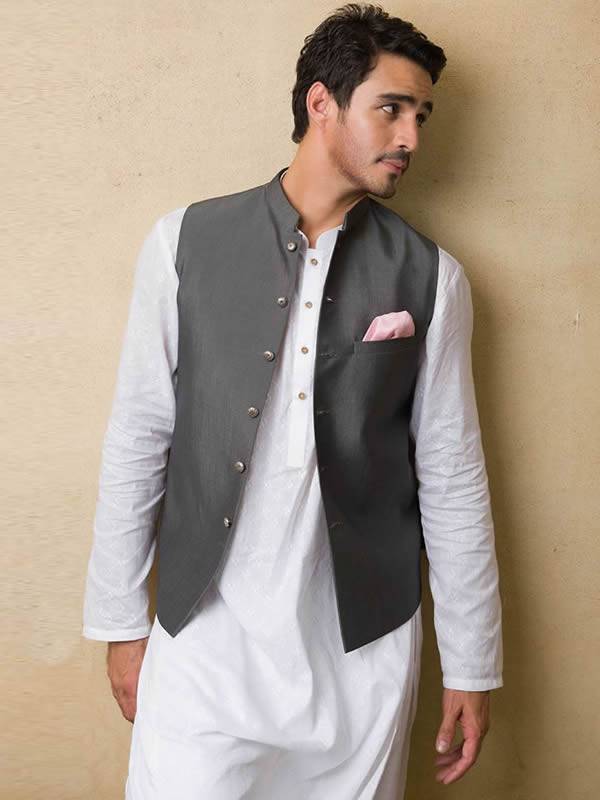 Smart Looking Designer Waistcoat France Paris Man Collection 2018