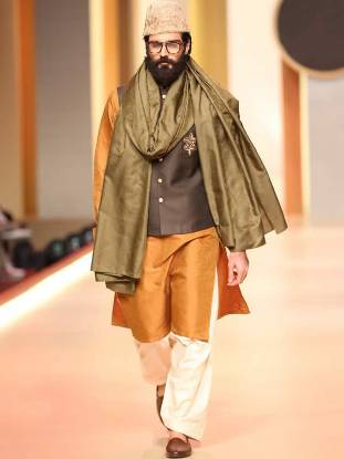 Elegant Mens Waistcoat with Kurta Shalwar Oslo Norway Man Collection 2018