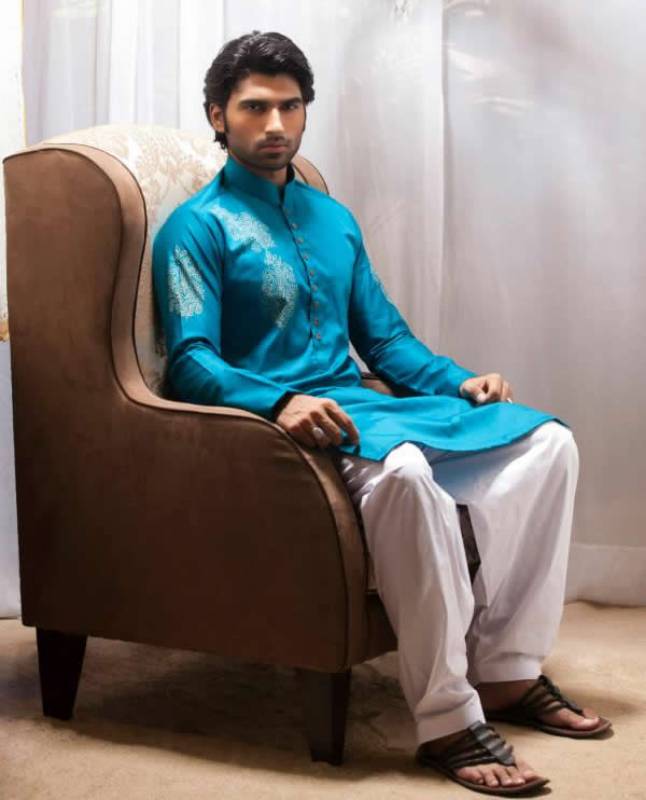 Smart Looking Kurta Shalwar Suits Emraan Rajput Mens Kurta Fashion Trend