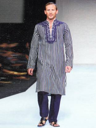 hand embroidered kurta, silk embroidered kurta, kurta sherwani, designer kurta, mens kurta