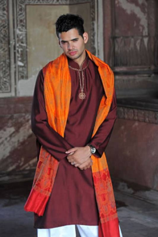 hand embroidered kurta, silk embroidered kurta, kurta sherwani, designer kurta, mens kurta