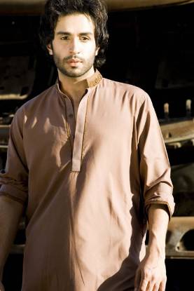 Huge Collection of Pakistani & Indian Kurta. Shop Online For Elegant and Stylish Kurta Shalwar Suits