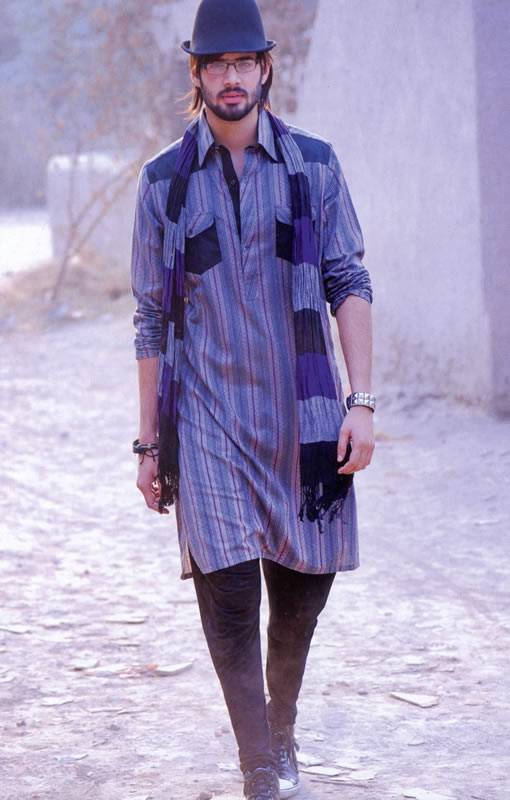 Latest Indian Pakistani Kurta From Bargello Offering Printed Embroidered Salwar Kameez Kurta Shalwar