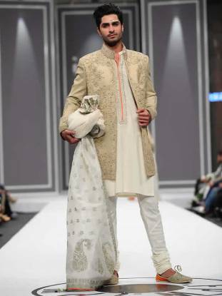 Pakistani Designer Sherwani Elegant Groom Sherwani Collection 2018