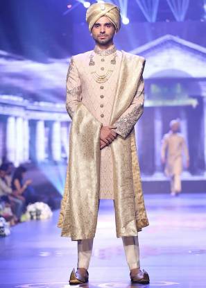 Elegant Bridegroom Sherwani Bloomingdale Illinois USA Self Jamawar Sherwani 2018