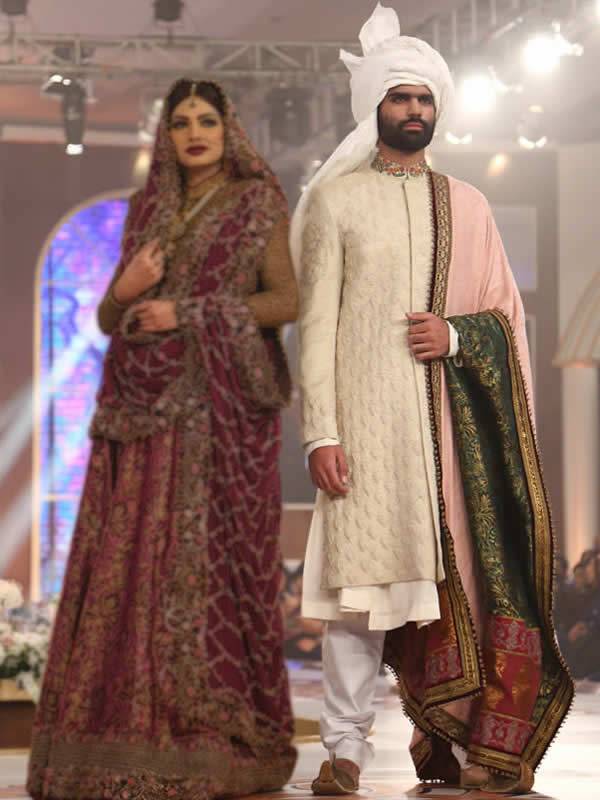 Bride clearance groom sherwani