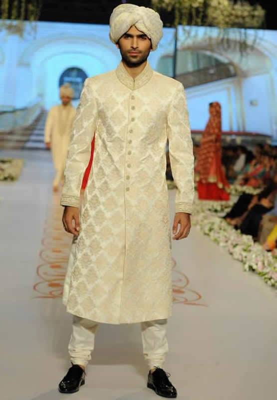 Off-White Mens Sherwani in Banarasi Jamawar New York City Brooklyn Naushemian Sherwani