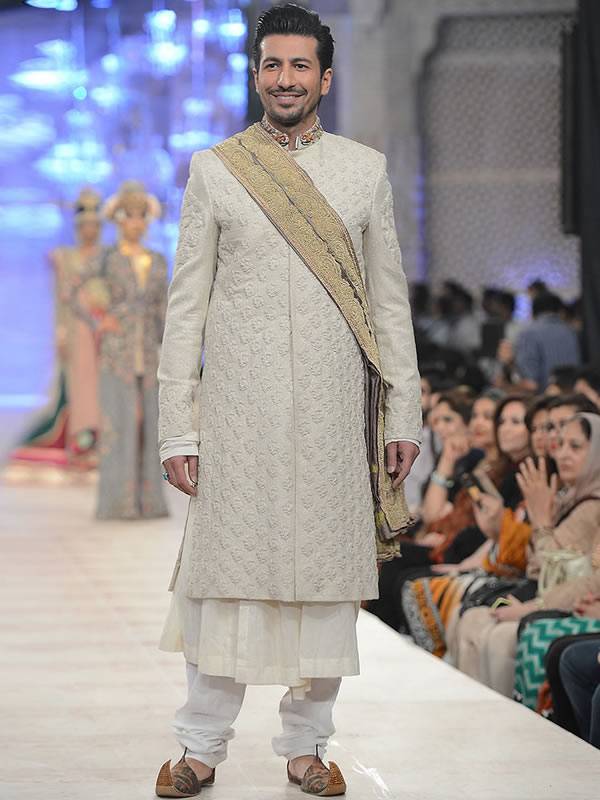 Beauteous Mens Sherwani Suit in Jamawar Fabric Sydney Australia Fahad Hussayn Sherwani