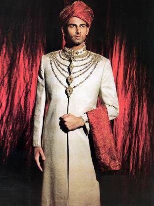 Designer Sherwani, Amir Adnan Sherwani,Deepak Perwani Sherwani Offwhite Sherwani,Naushemian Sherwani