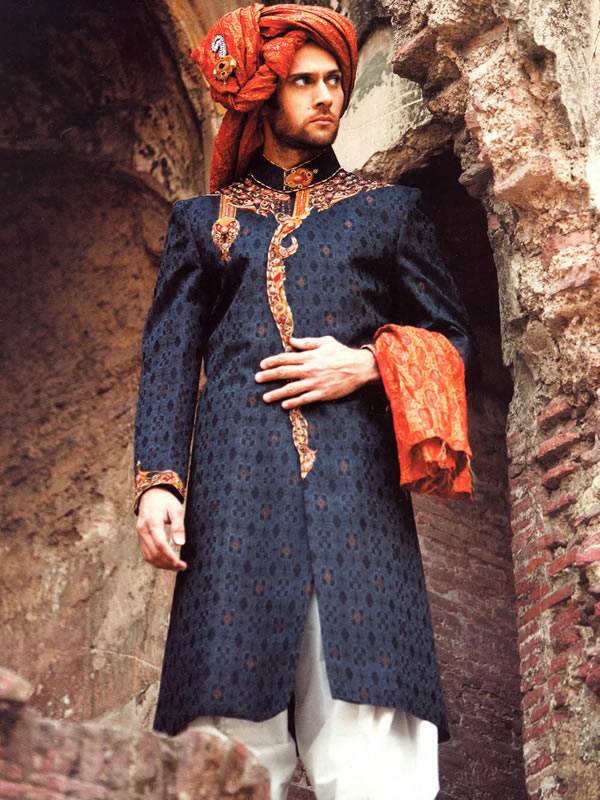 Designer Sherwani, Groom Sherwani, Pakistani Sherwani, Sherwani Styles, Naushemian Sherwani