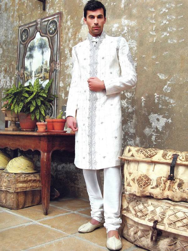 Designer Sherwani, Groom Sherwani, Pakistani Sherwani, Sherwani Styles, Black Sherwani