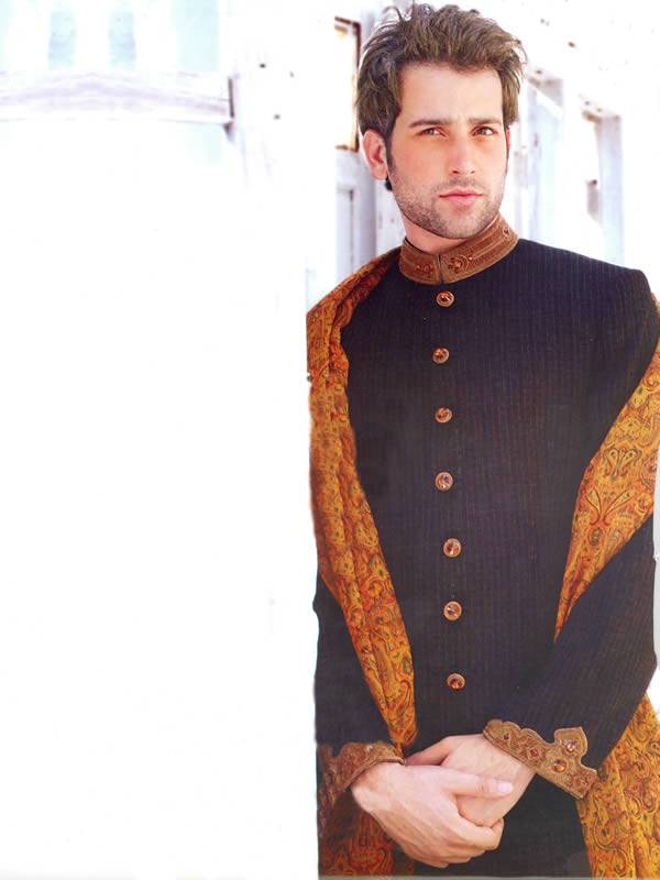 Men's Sherwani Designers Grooms Embellished Sherwani Pakistan and India