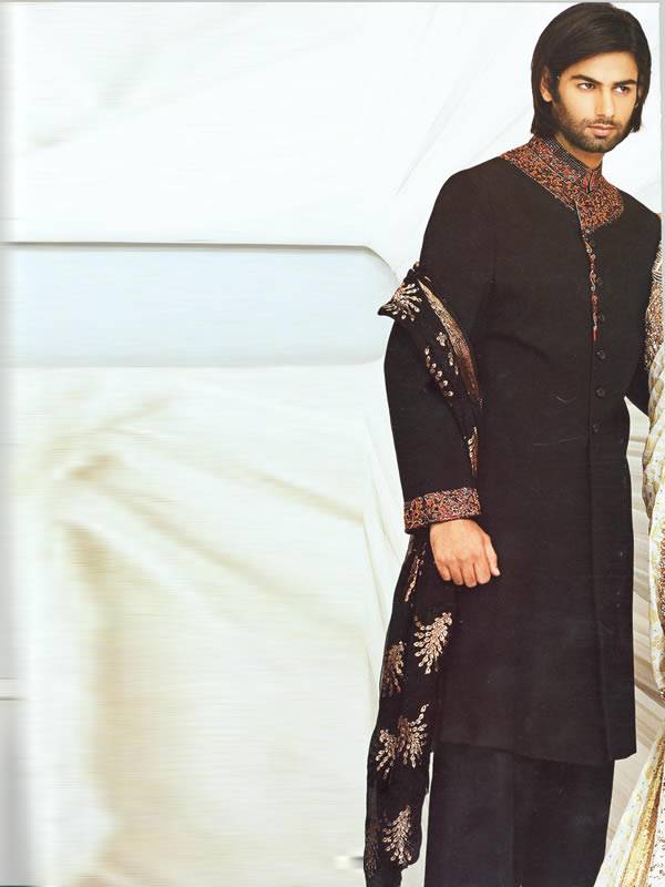 Men's Sherwani Designers Grooms Embellished Sherwani Pakistan and India