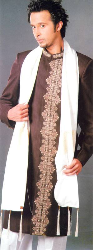 Men's Sherwani Designers Grooms Embellished Sherwani Pakistan and India