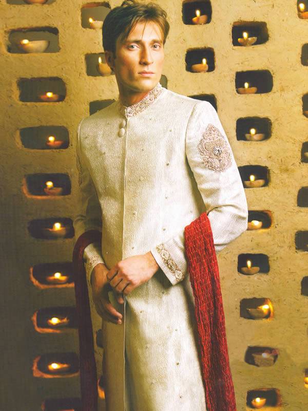 Mens Sherwani manufacturers,exporters of Indian Pakistani Wedding Sherwani, Mens Sherwani suppliers,